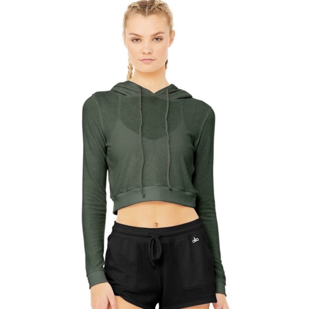 NEW Alo Yoga Getaway Crop Hoodie in Pristine, FOREST SOLD OUT ONLINE! S